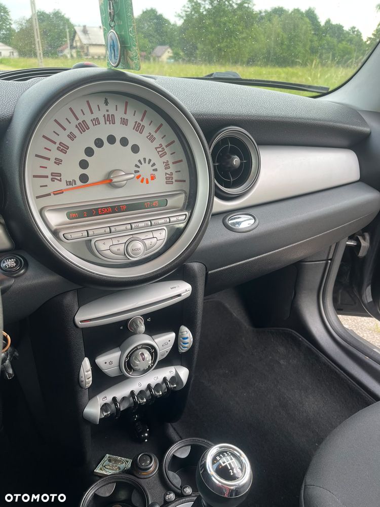 MINI Cooper D - 4