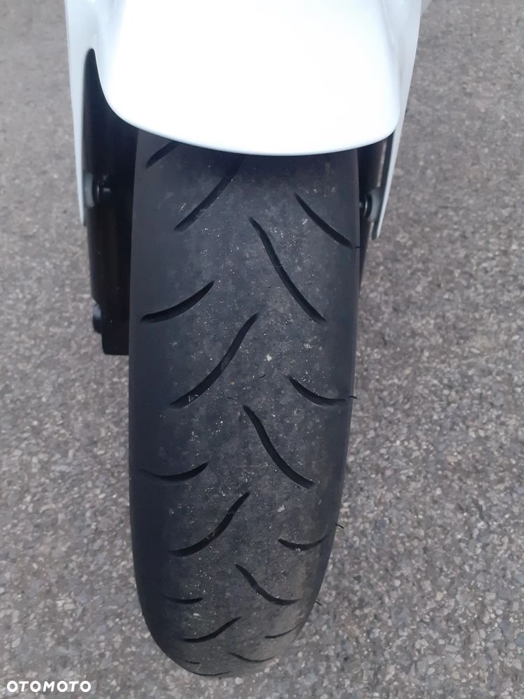 Honda CBR - 3