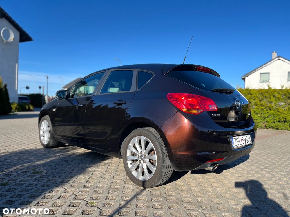 Opel Astra 1.4 Turbo - 5