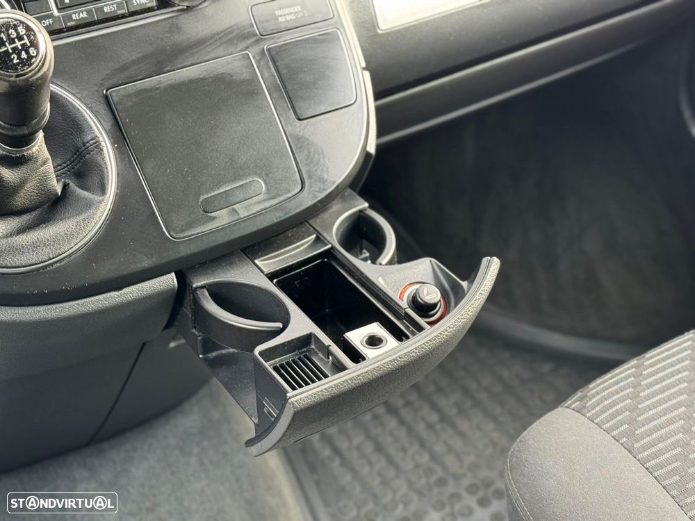 VW Multivan 2.0 TDi 180 Highline BlueMotion - 40