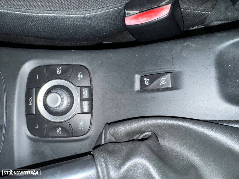 Renault Mégane dCi 90 FAP Paris - 19