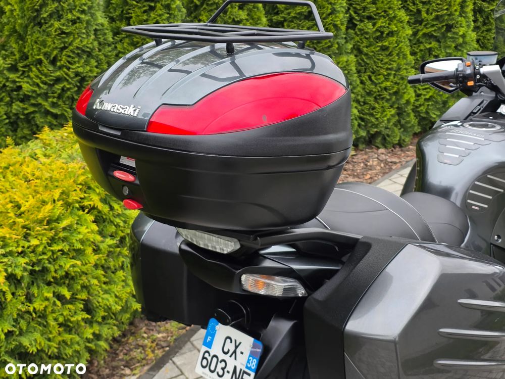Kawasaki GTR - 12