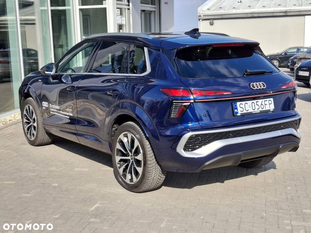 Audi Q3 - 4