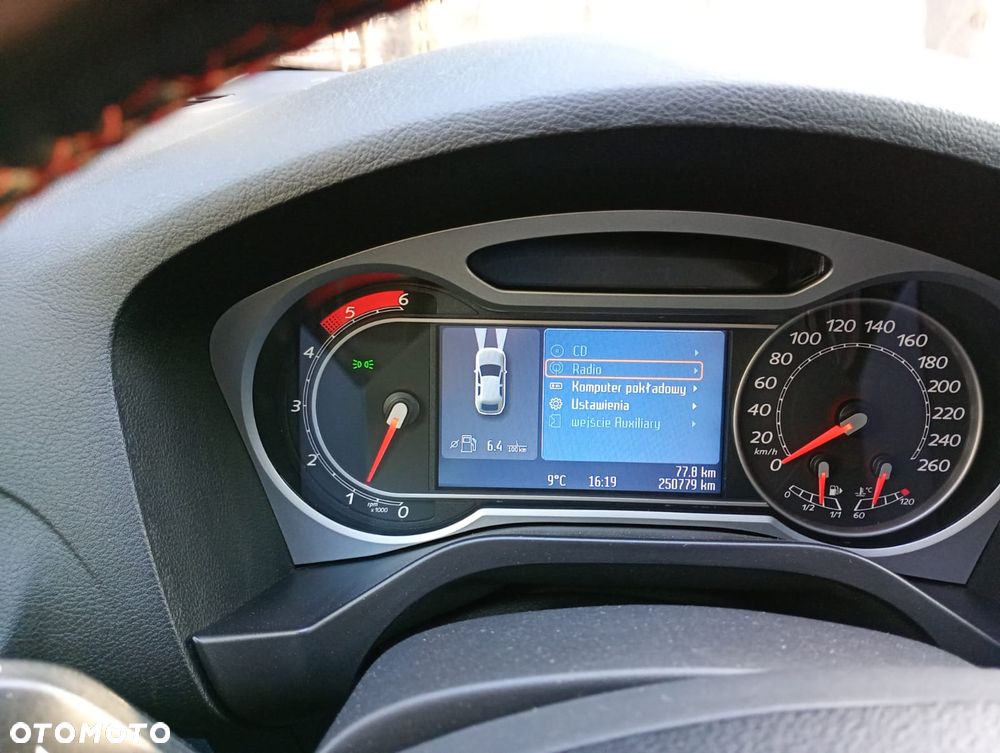 Ford S-Max - 22