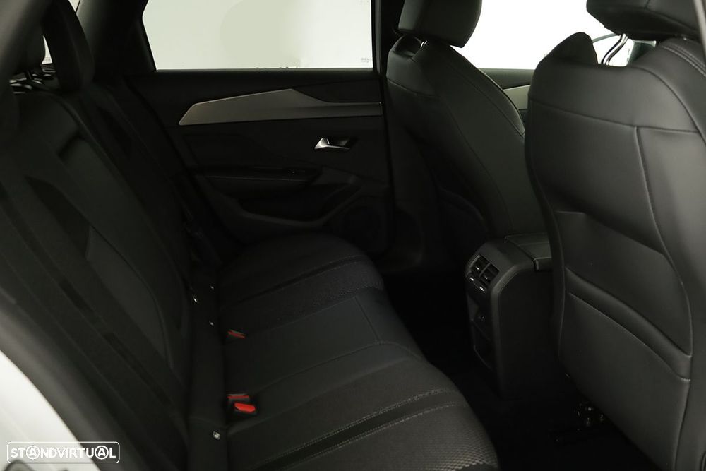 Peugeot 308 SW 1.2 PureTech GT EAT8 - 21