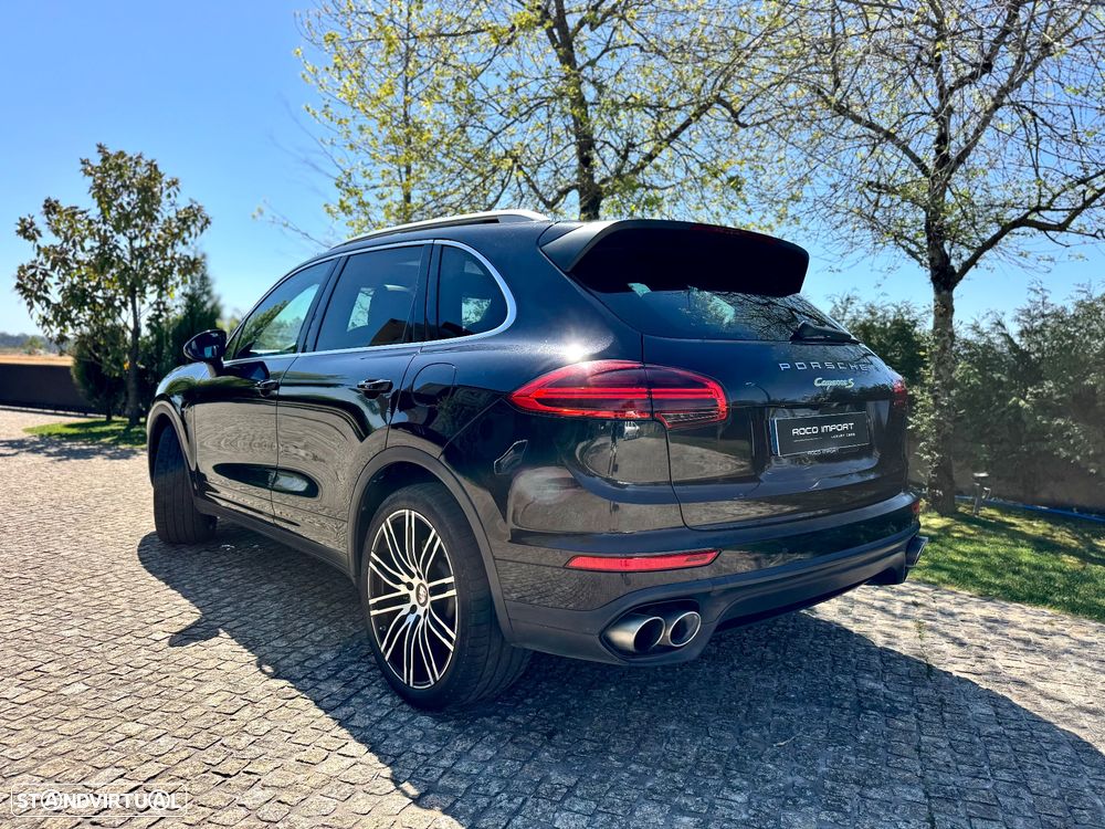 Porsche Cayenne S - 7