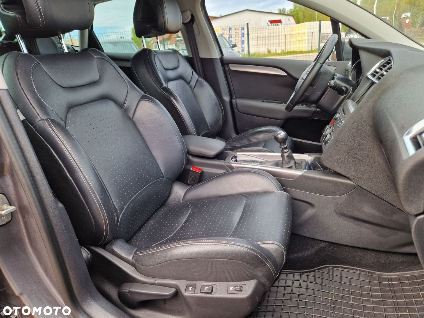 Citroën C4 2.0 HDi Exclusive - 21