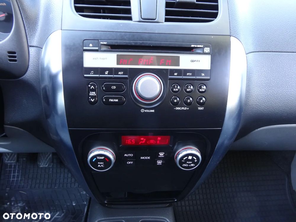Suzuki SX4 1.6 Topline Edition 4WD - 25