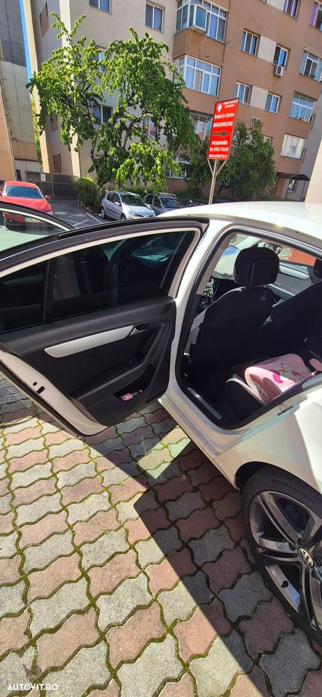 Volkswagen Passat 2.0 TDI DPF DSG R-Line Edition - 7