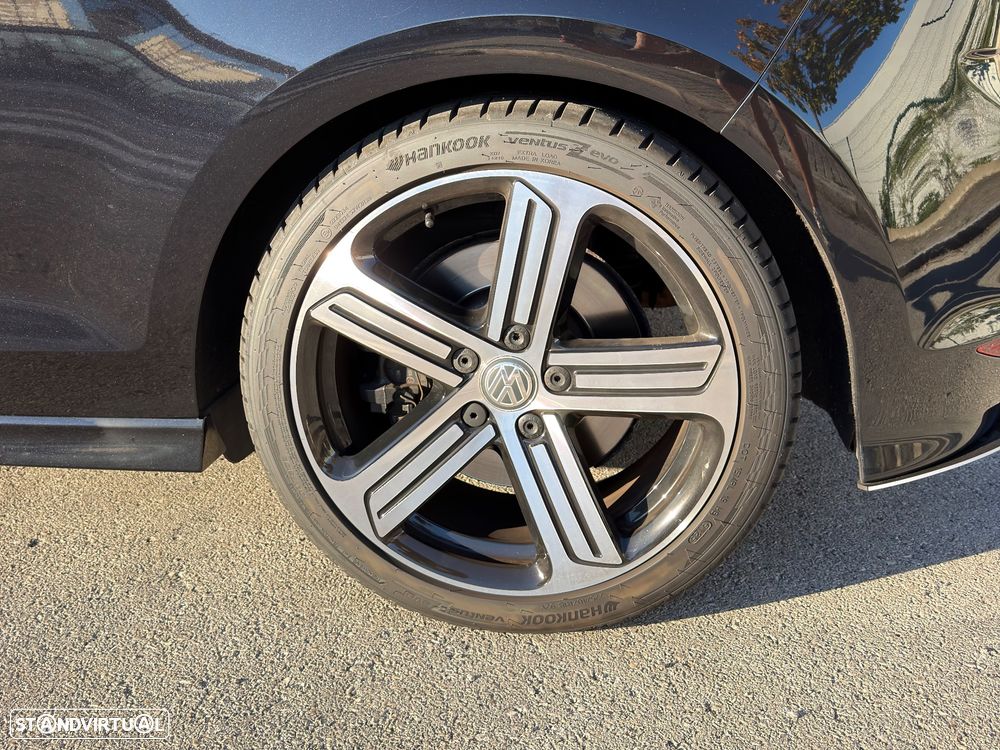 VW Golf - 8