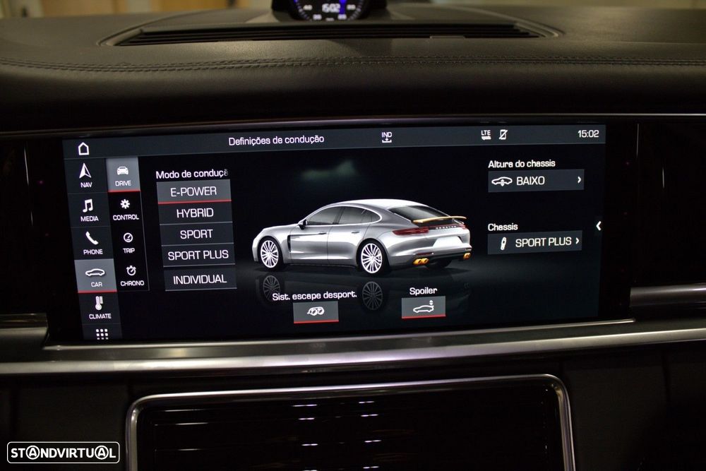 Porsche Panamera 4 E-Hybrid - 44