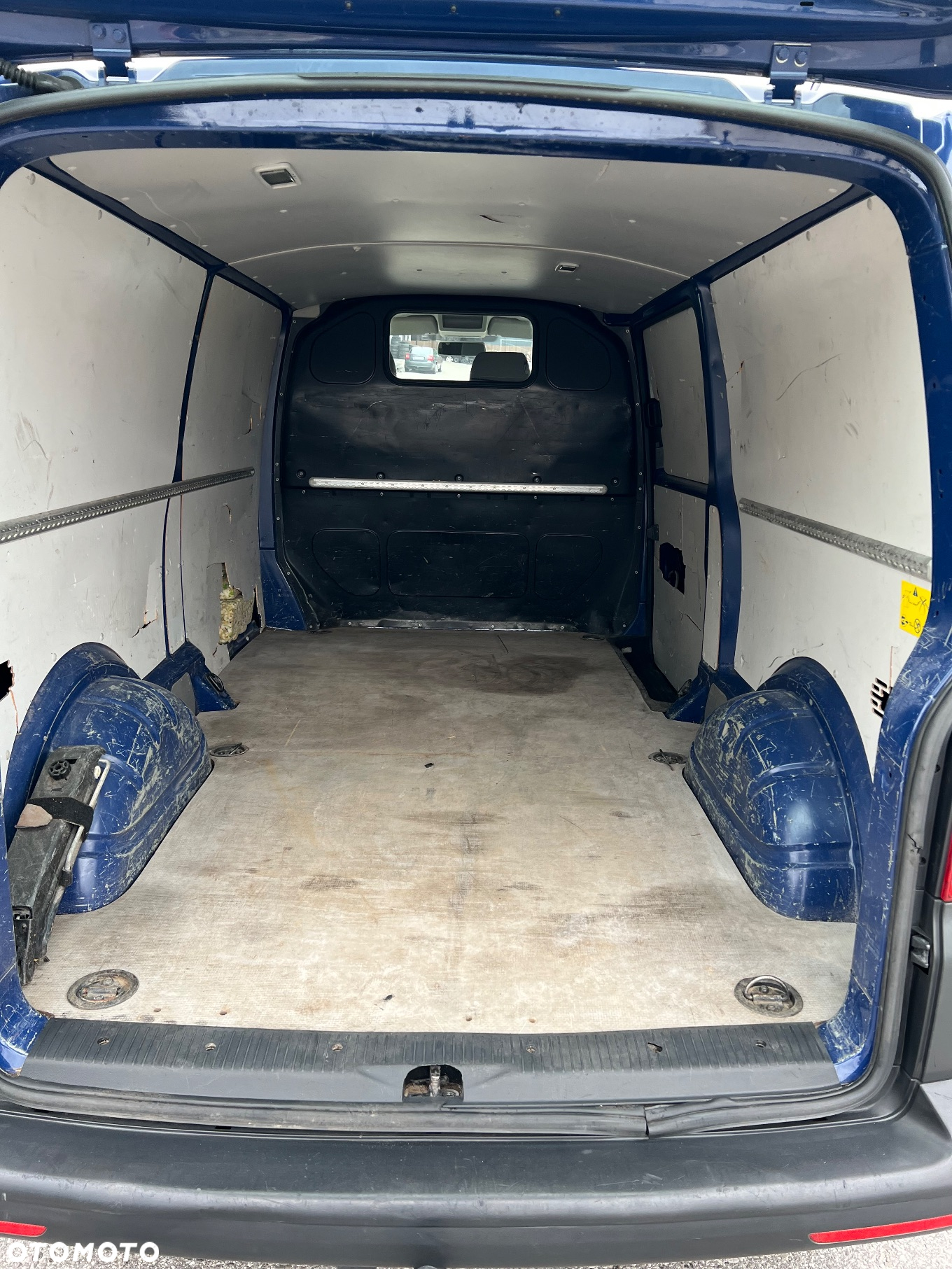 Volkswagen T5 - 23