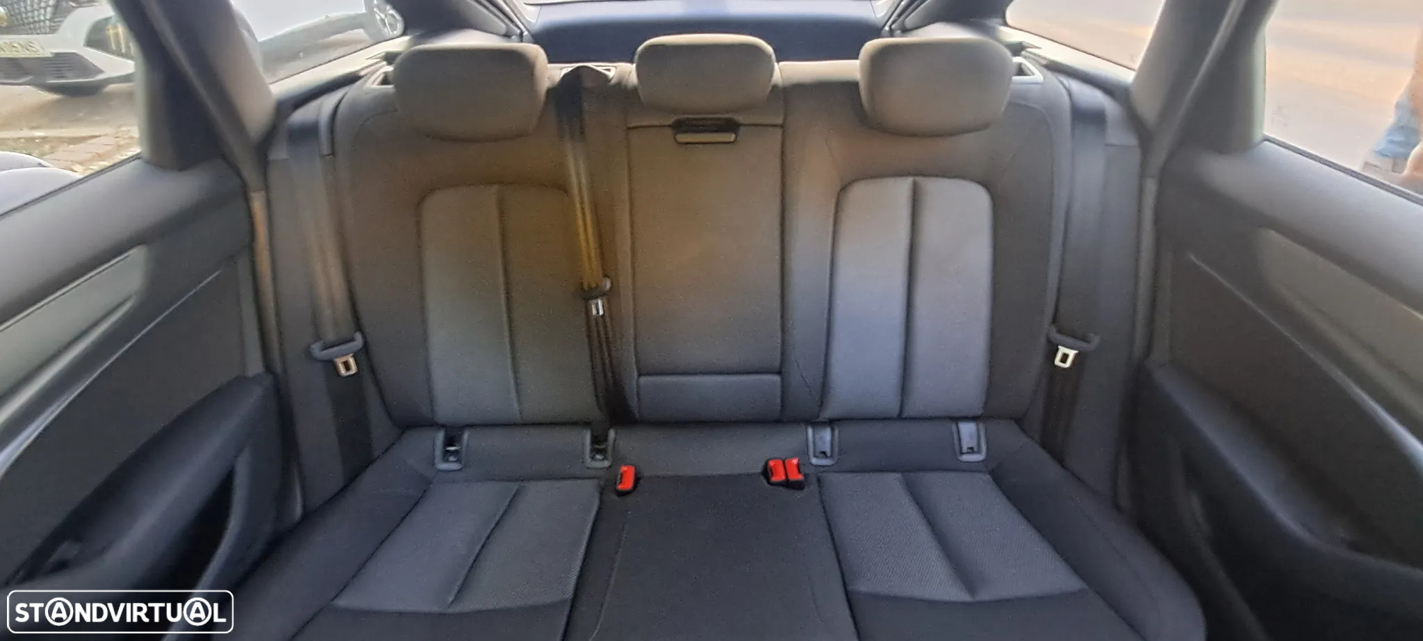 Audi A6 Avant 40 TDI quattro S tronic S line - 22
