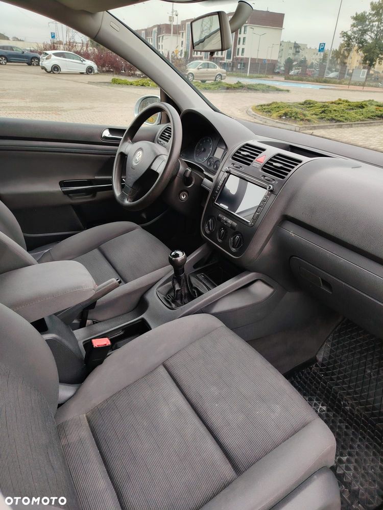 Volkswagen Golf - 13