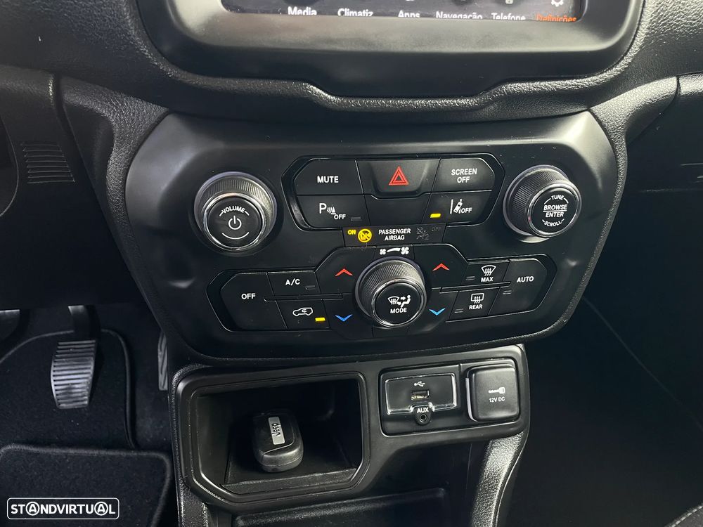 Jeep Renegade 1.0 T Limited - 30