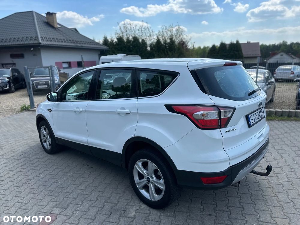 Ford Kuga 1.5 EcoBoost 2x4 Trend - 4