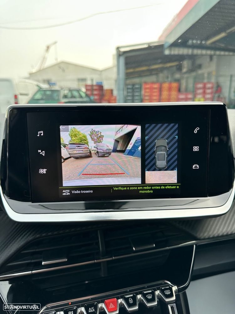 Peugeot 2008 PureTech 130 EAT8 Allure - 12