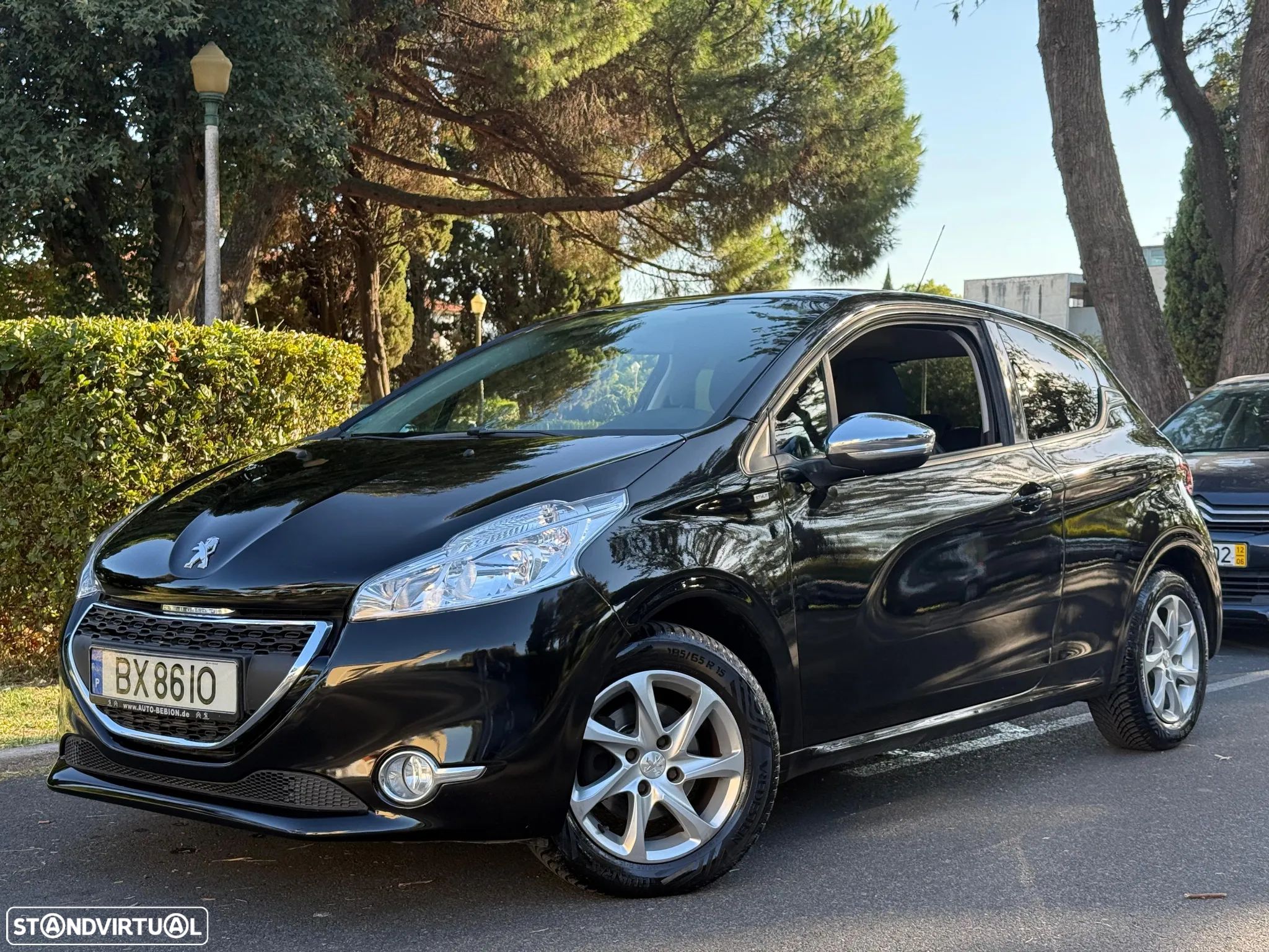 Peugeot 208 1.2 PureTech Active Pack - 1