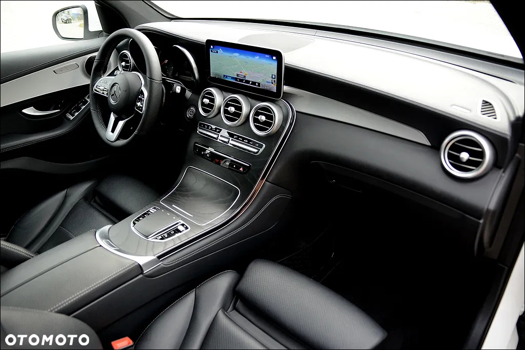 Mercedes-Benz GLC 200 d Business Edition - 26