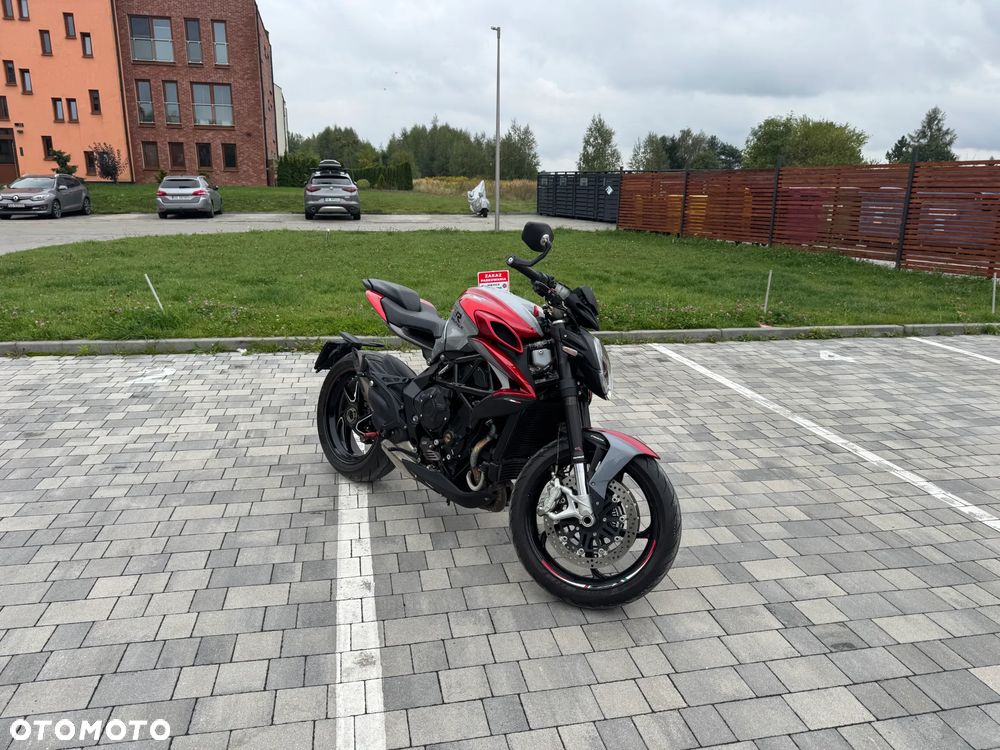 MV AGUSTA Brutale - 3