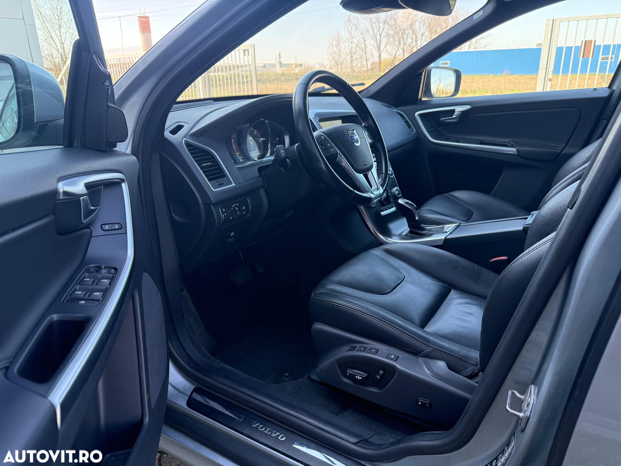 Volvo XC 60 D5 AWD Aut. Summum - 14