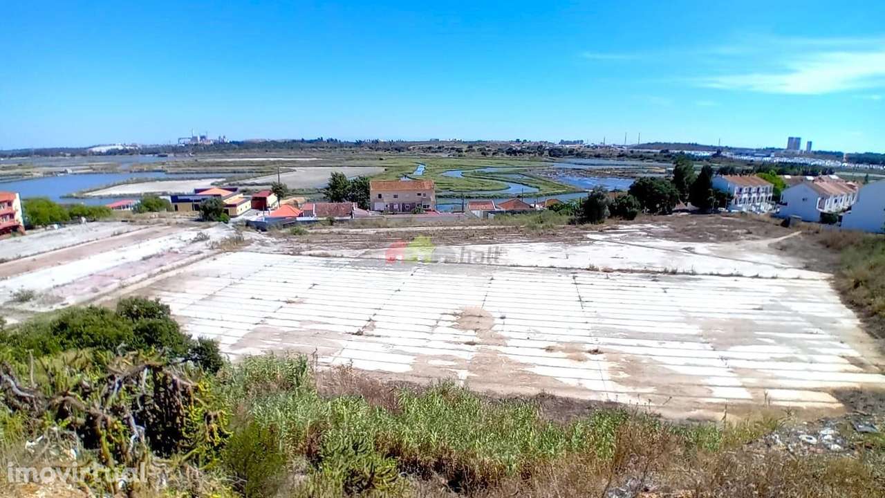Terreno rústico com viabilidade construção nas Praias do Sado, em Setú - Grande imagem: 2/22