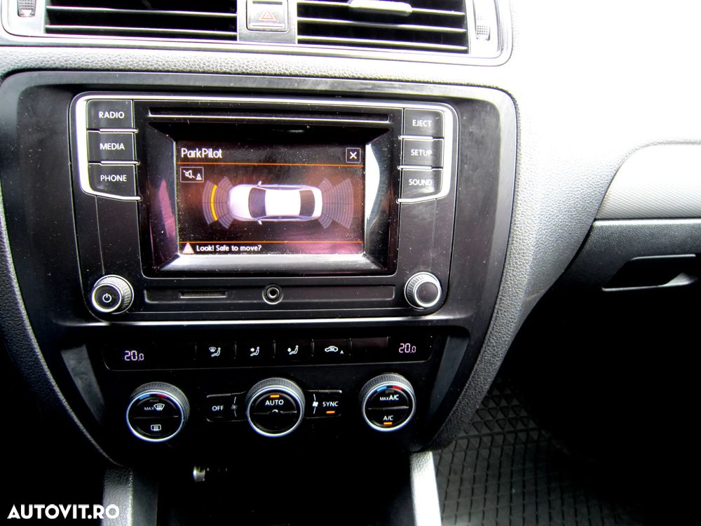Volkswagen Jetta 2.0 TDI Comfortline - 6