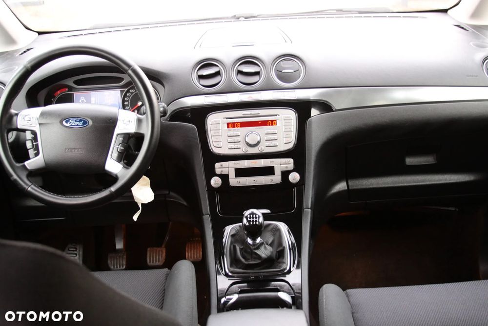 Ford Galaxy 2.0 TDCi Titanium - 14