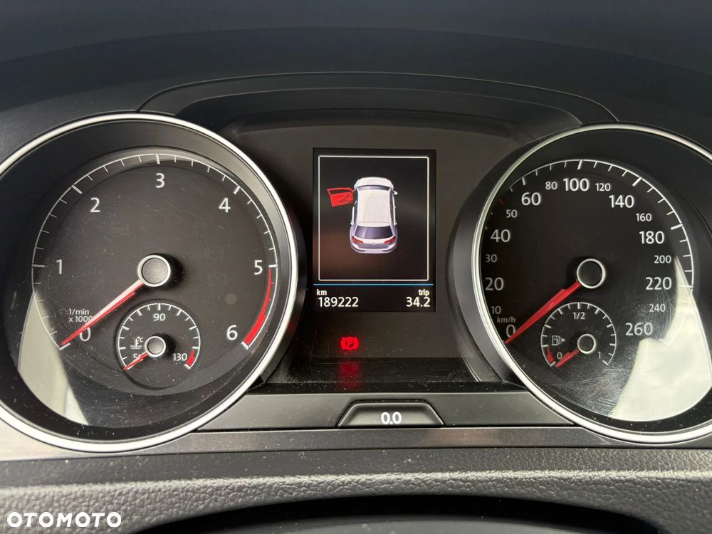 Volkswagen Golf 1.6 TDI BlueMotion Technology Comfortline - 29