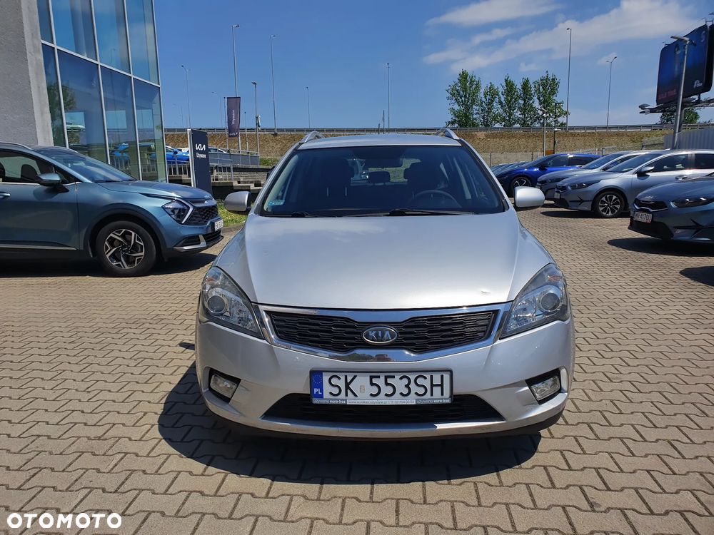 Kia Ceed 1.6 M - 9