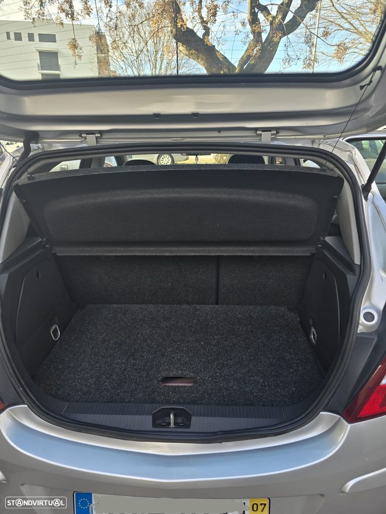 Opel Corsa 1.2 Enjoy - 9