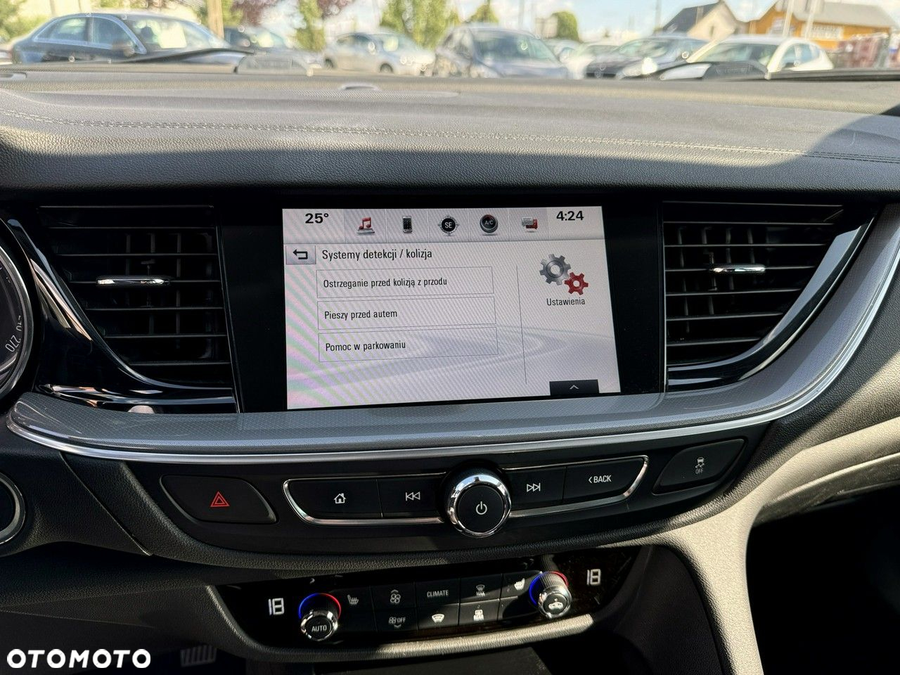 Opel Insignia - 35