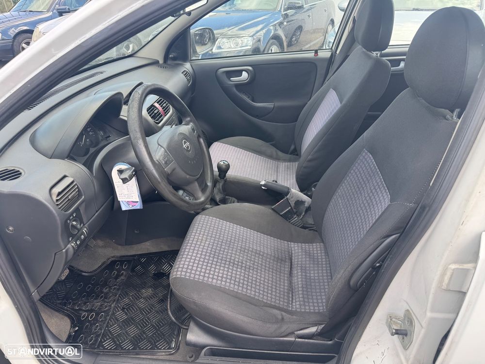 Opel Corsa 1.3 CDTi First - 8