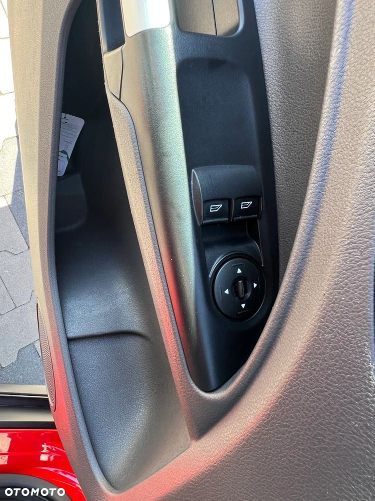 Ford Transit Connect - 16