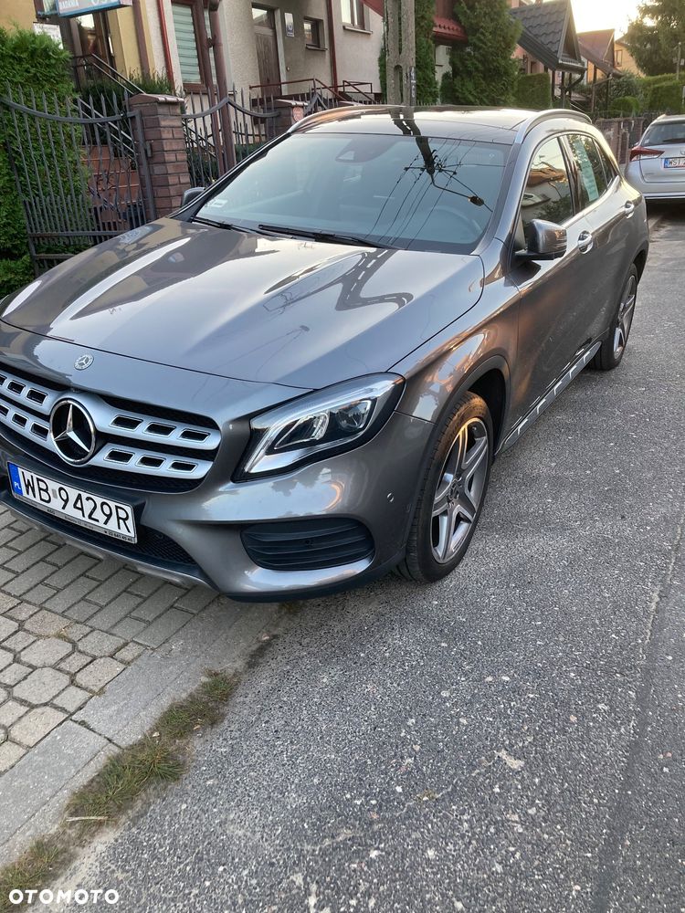 Mercedes-Benz GLA 220 4-Matic - 2