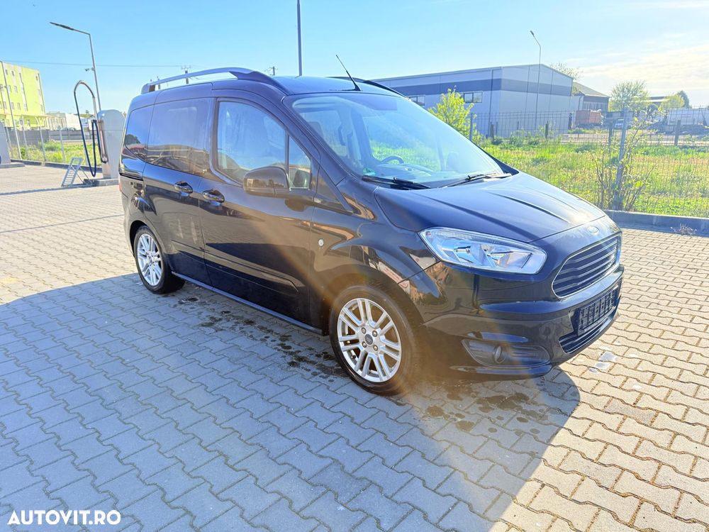 Ford Tourneo Courier - 2