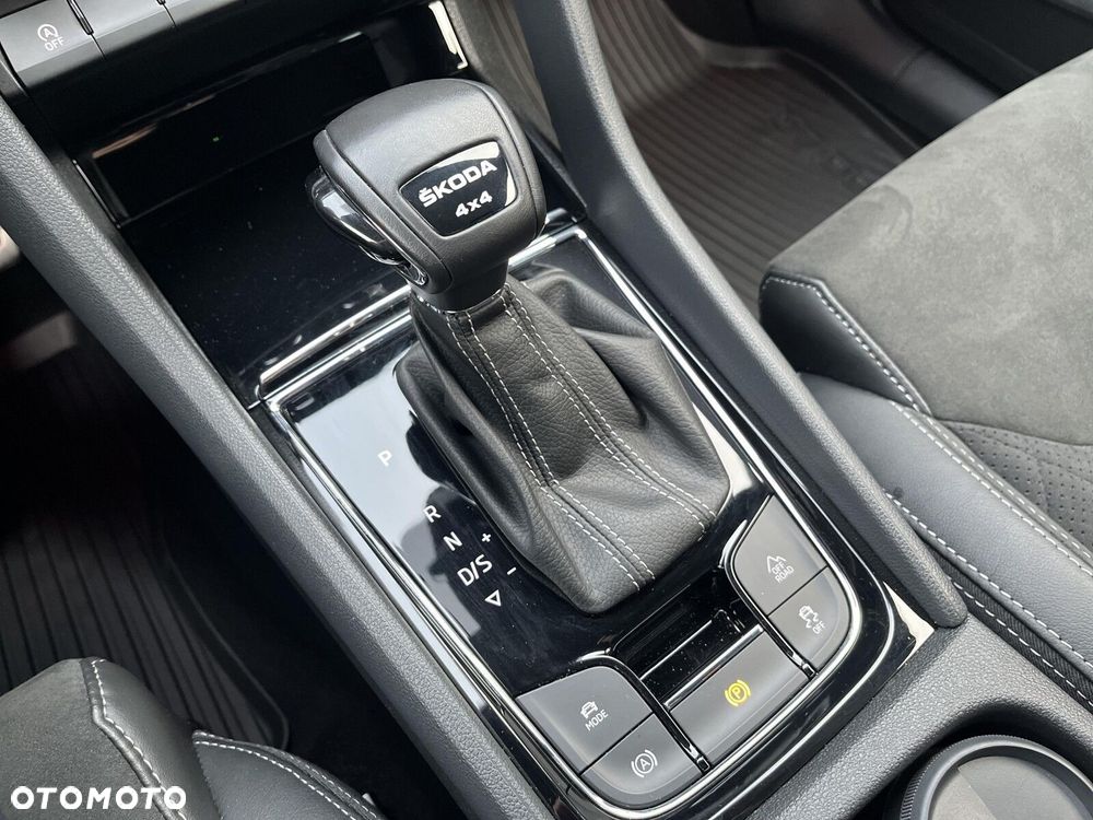 Skoda Kodiaq 2.0 TSI 4x4 Sportline DSG 7os - 33