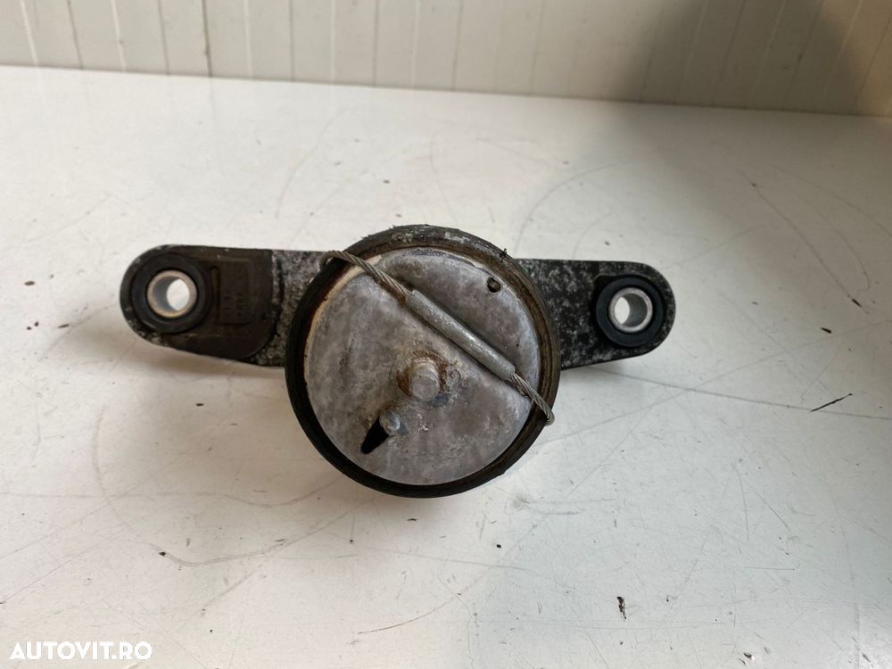 Tampon motor distributie dreapta VOLVO V40 2012+ 31359635 31375717 31460937 - 4