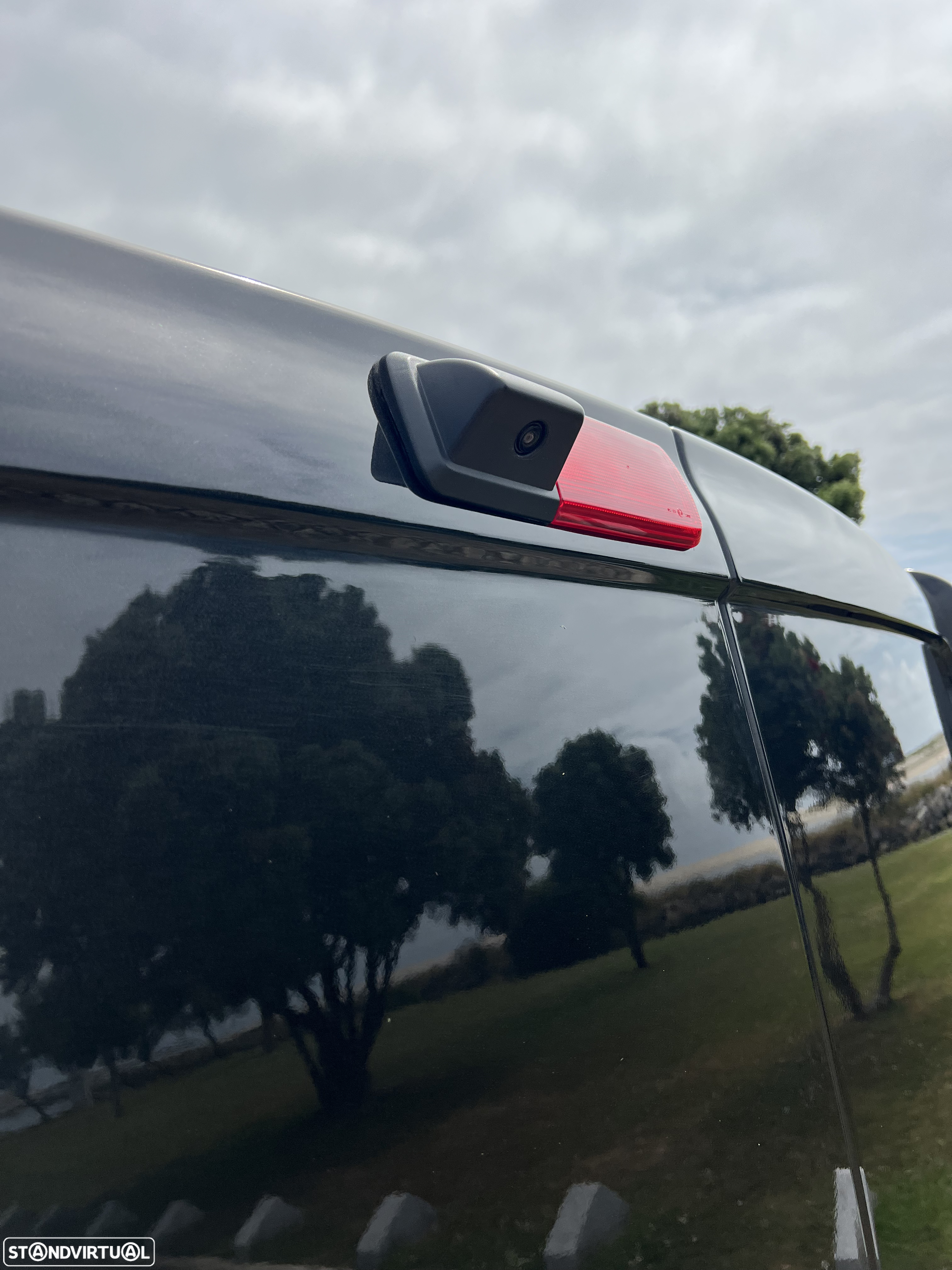 Renault Trafic Van 2.0 DCi 150cv c/ frio + caixa isotérmica - 21