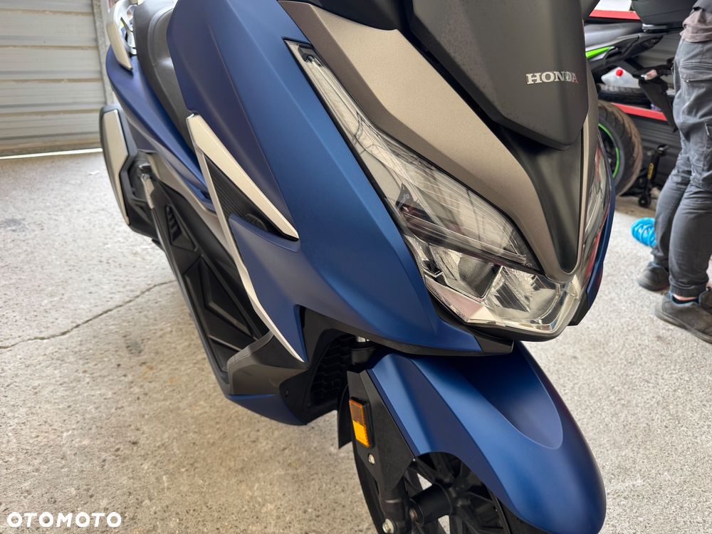 Honda NSS - 17