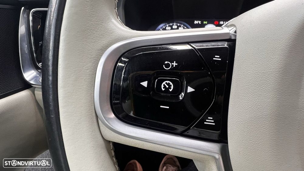 Volvo V60 2.0 T8 AWD TE Inscription Expression — fotografia 44