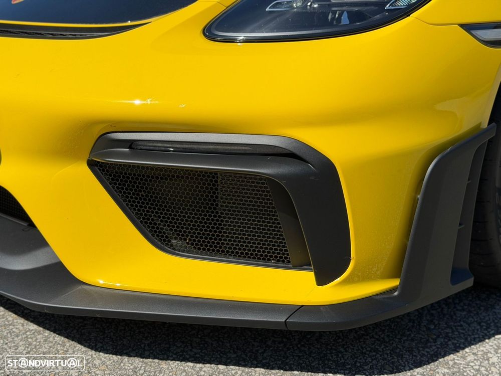 Porsche 718 Cayman GT4 RS - 54