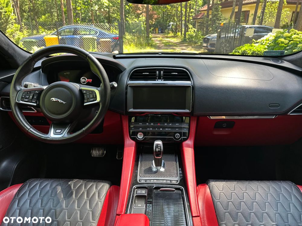 Jaguar F-Pace 5.0 V8 P550 AWD SVR - 19