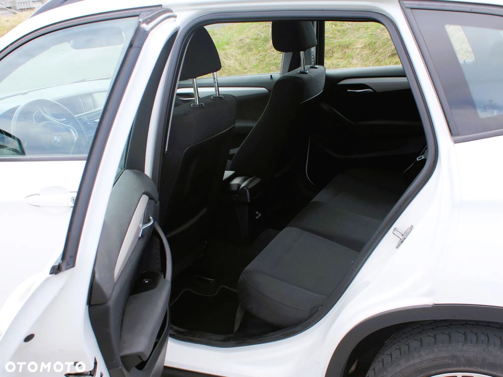 BMW X1 xDrive18d xLine - 10