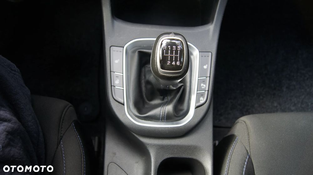 Hyundai i30 1.4 Passion - 21