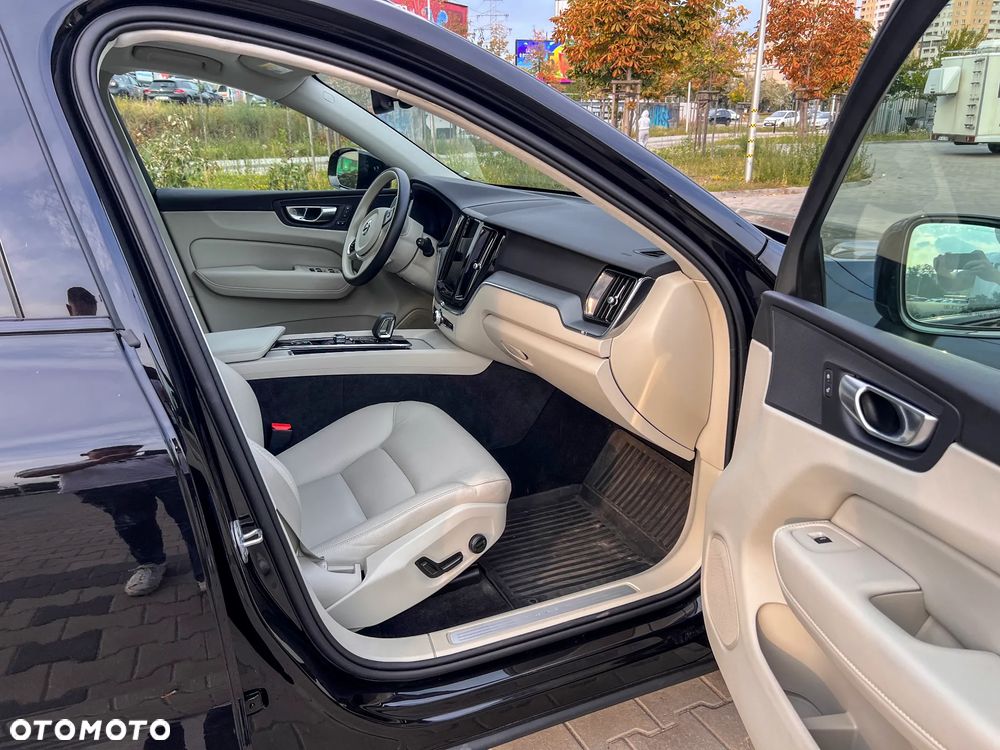 Volvo XC 60 - 25