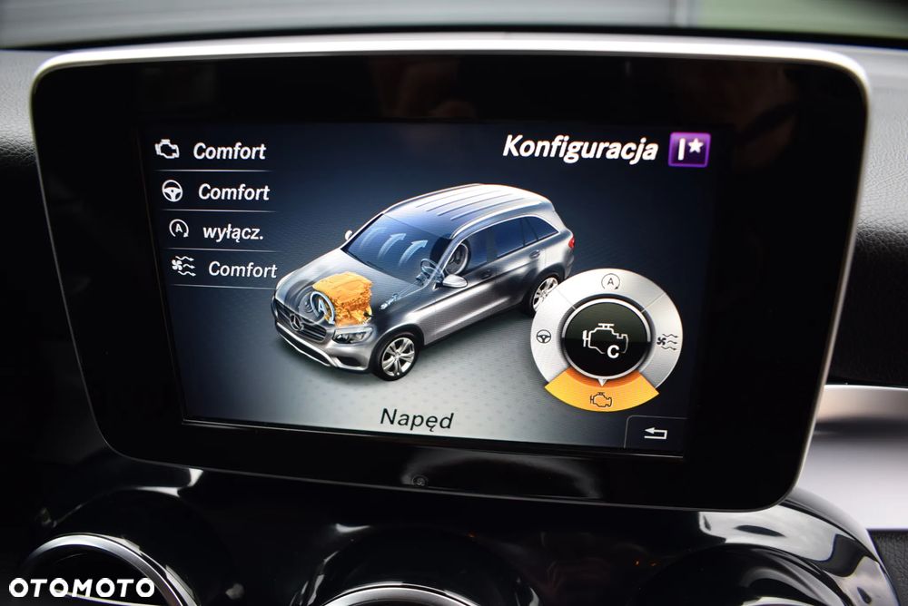 Mercedes-Benz GLC - 39