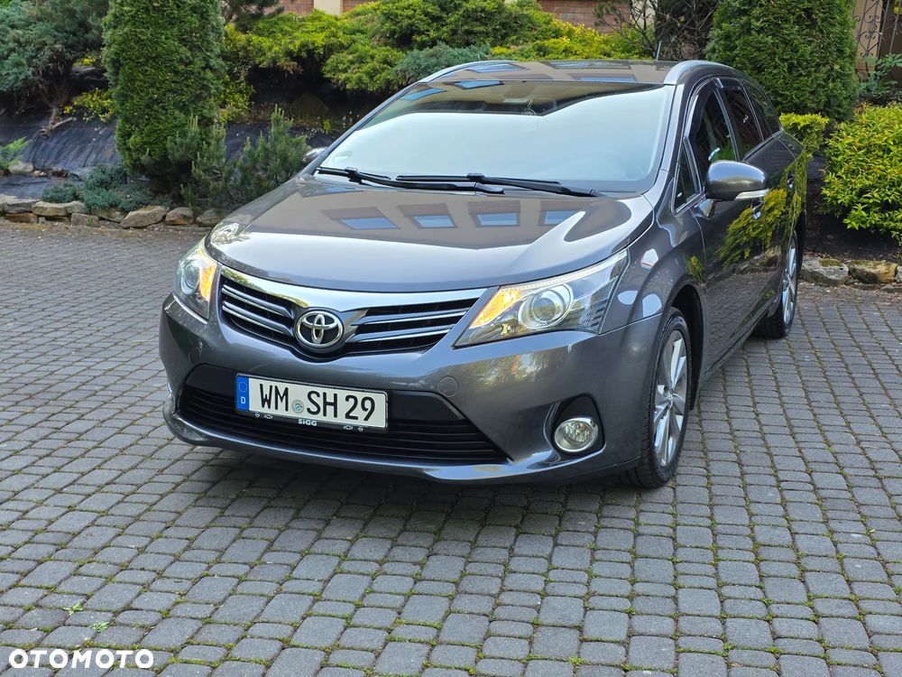 Toyota Avensis 2.0 D-4D Edition - 23