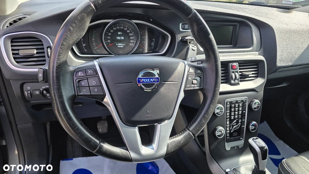 Volvo V40 D2 Kinetic - 12