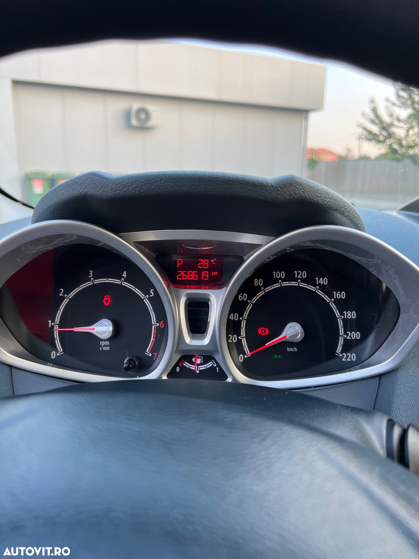 Ford Fiesta - 12
